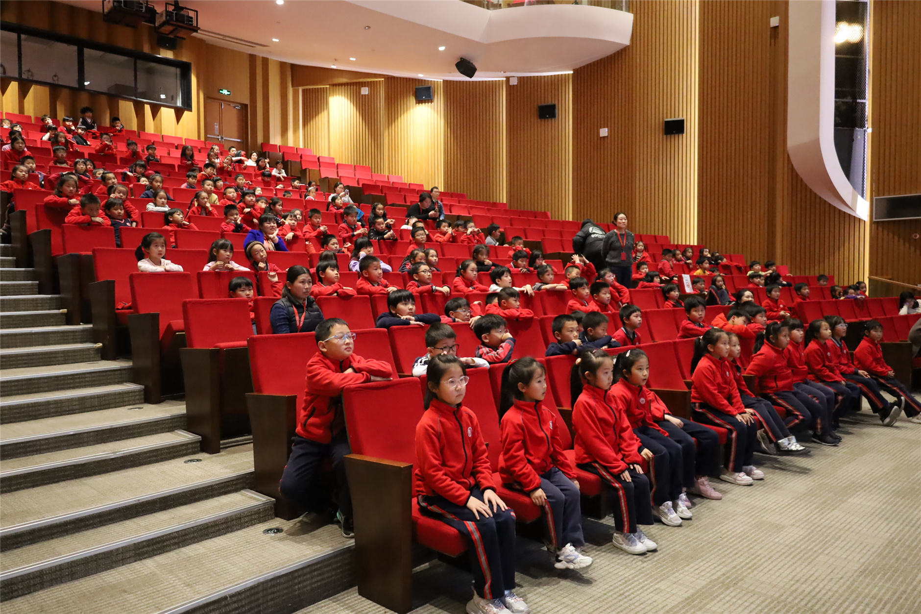 IMG_0581.jpg IMG_0581.jpg